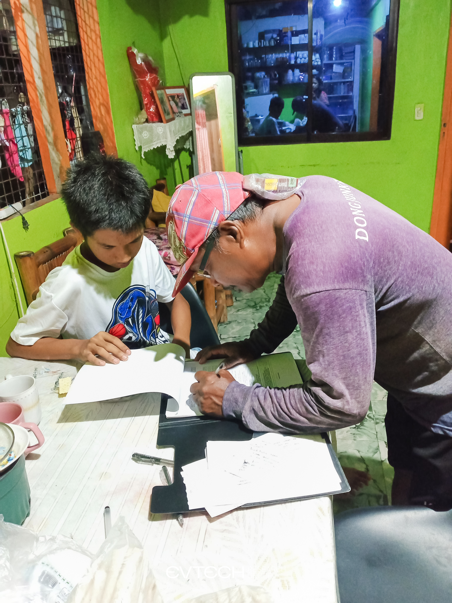 NO MORE LOST AT SEA: Student researchers invent safety tracking system to protect small-boat fishermen — photo 5