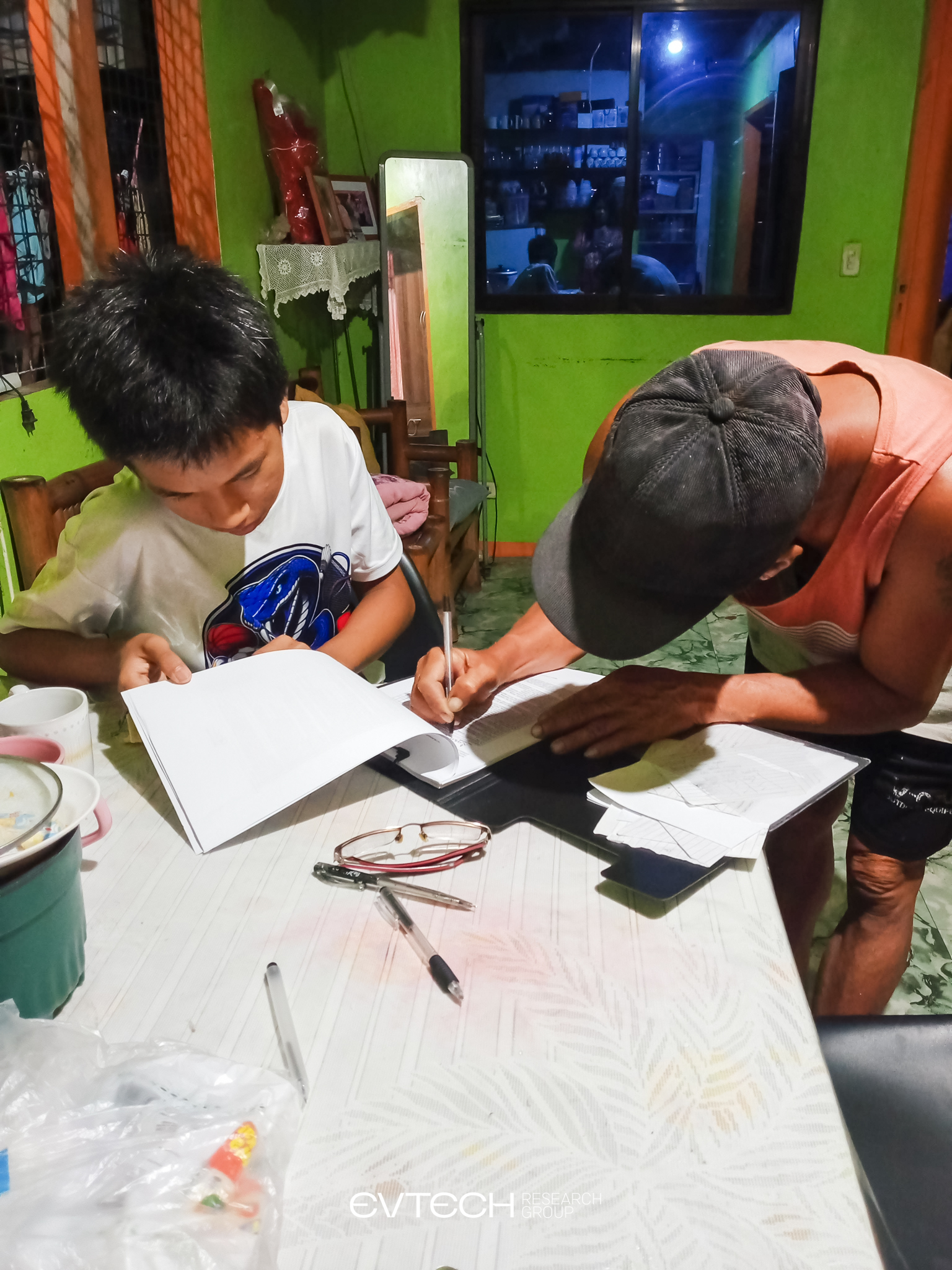 NO MORE LOST AT SEA: Student researchers invent safety tracking system to protect small-boat fishermen — photo 10
