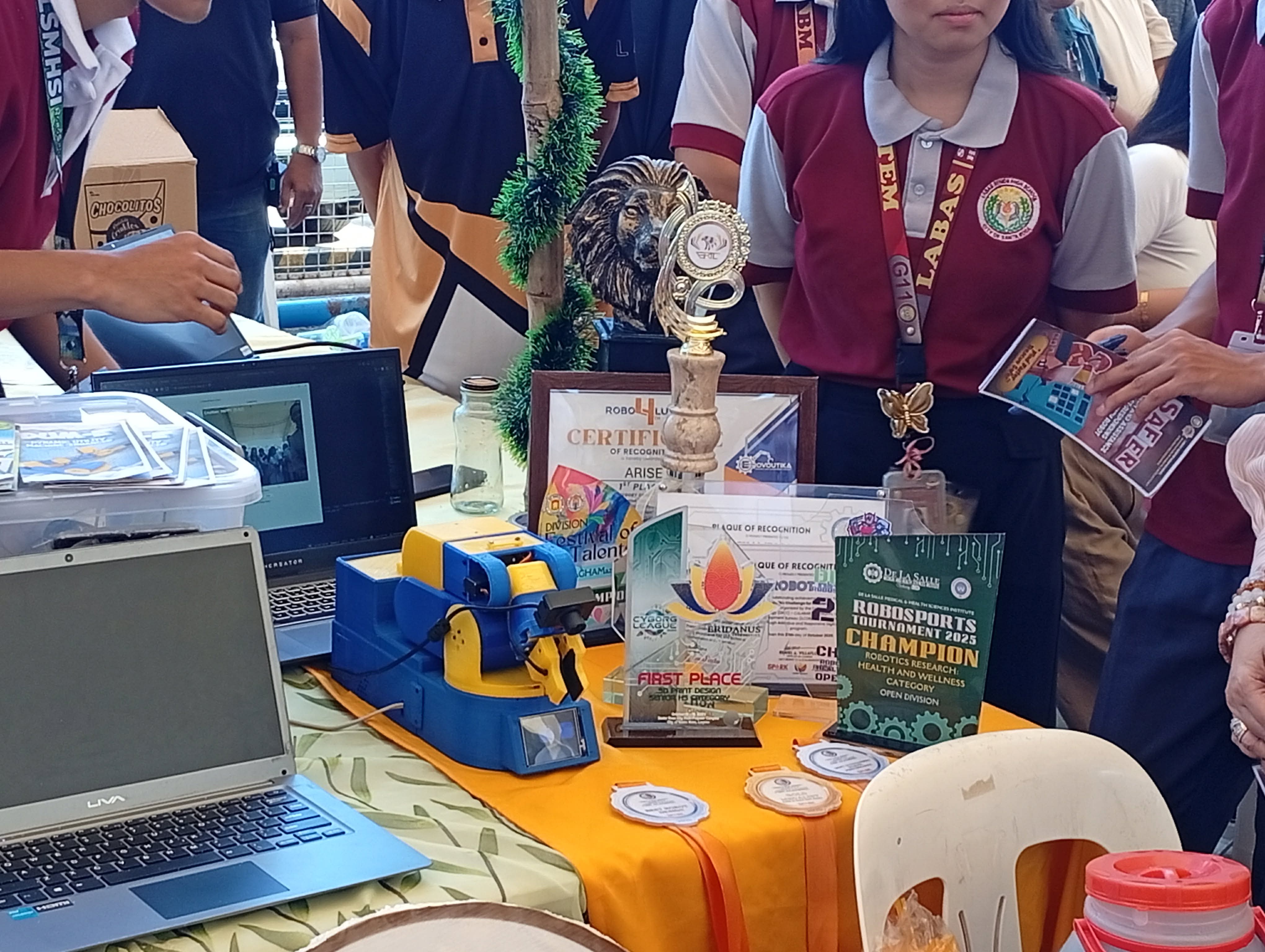 Filipino Student Innovator Builds AI Robot That Gives Sign Language a Voice, Wins International Award — photo 6