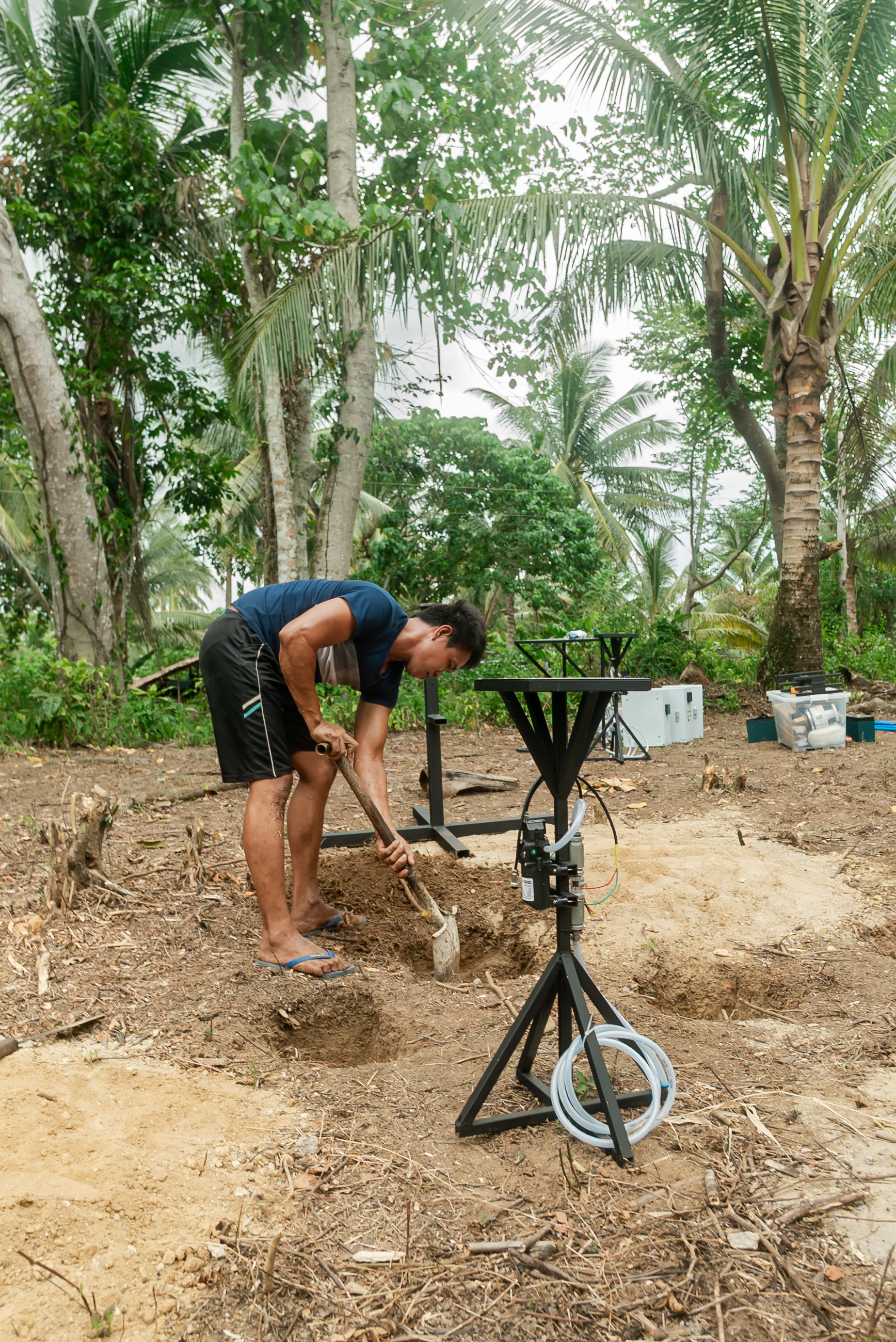CAN YOU STOP A LANDSLIDE BEFORE IT STARTS? Student researchers invent soil stabilization system — photo 6