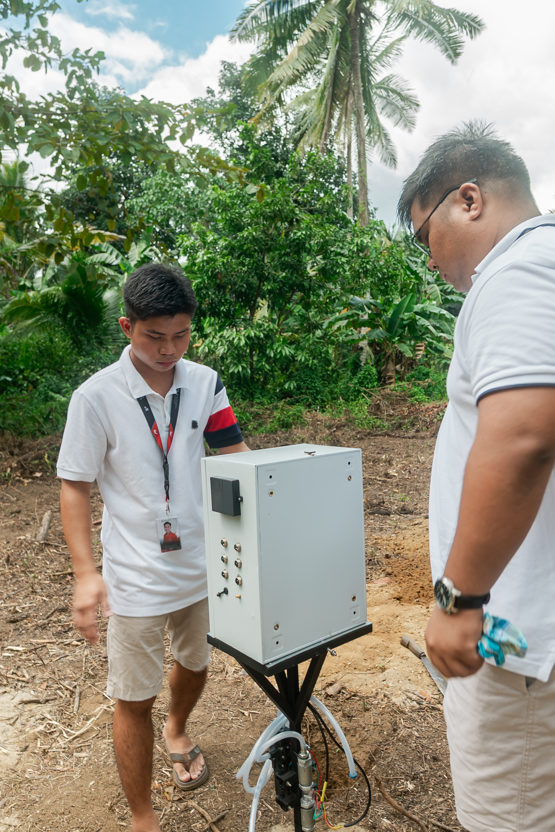 CAN YOU STOP A LANDSLIDE BEFORE IT STARTS? Student researchers invent soil stabilization system — photo 8